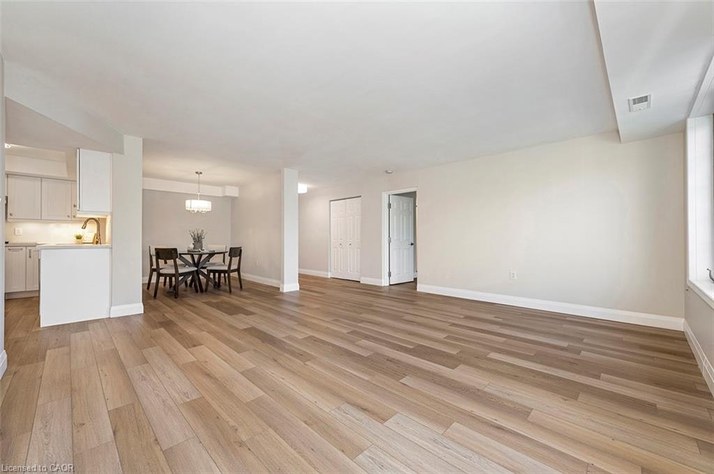 B405-216 Plains Road W, Burlington, ON, L7T 4K8 - 14