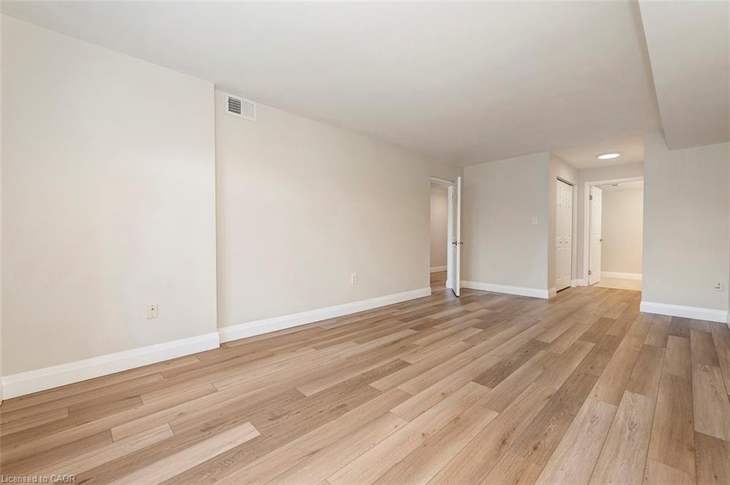 B405-216 Plains Road W, Burlington, ON, L7T 4K8 - 33