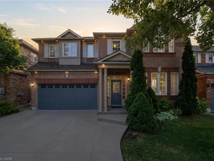 2241 Glazebrook Circle, Oakville, ON, L6M 5B5