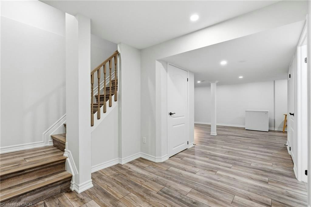 2241 Glazebrook Circle, Oakville, ON, L6M 5B5 - 38