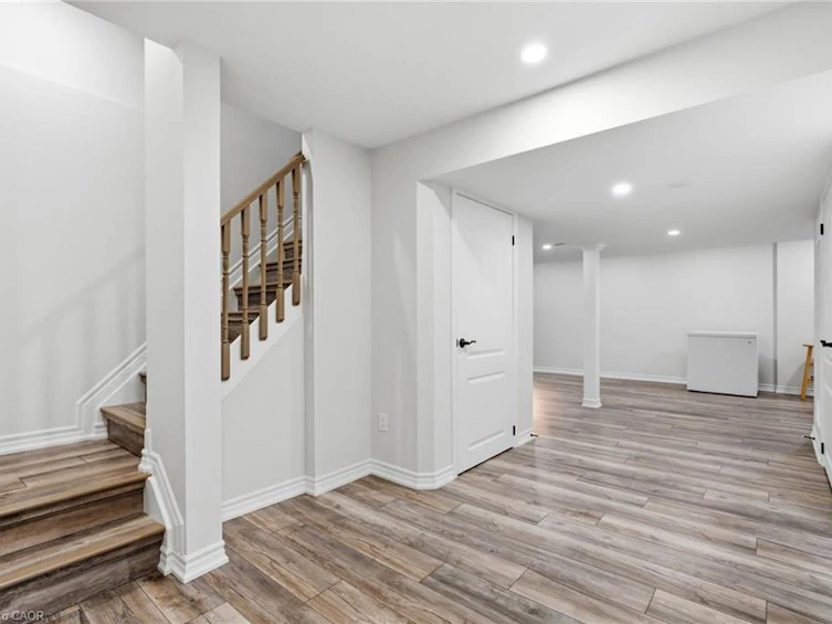 2241 Glazebrook Circle, Oakville, ON, L6M 5B5 - 38