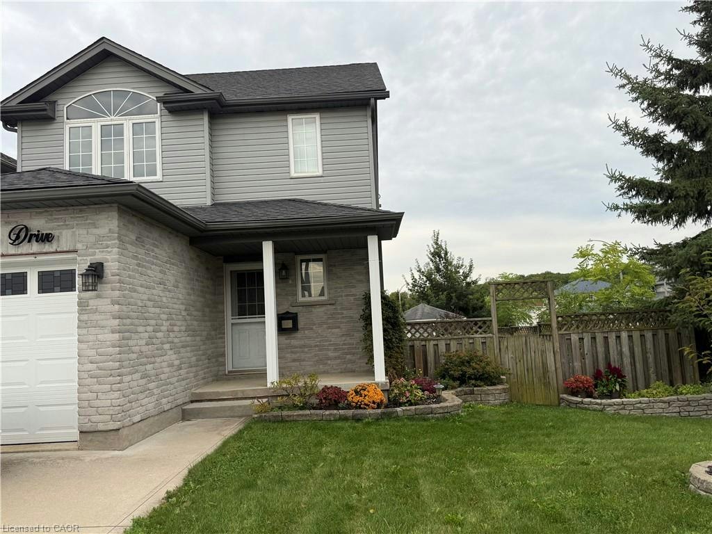 124 Prosperity Drive, Kitchener, ON, N2E 4E8