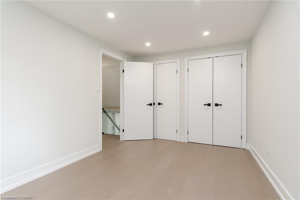 B-629 Settlersfield Court, Waterloo, ON, N2T 2K6 - 21