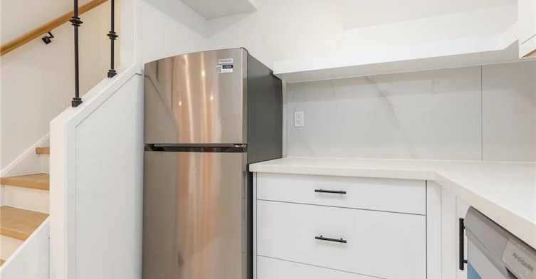 B-629 Settlersfield Court, Waterloo, ON, N2T 2K6 - 36