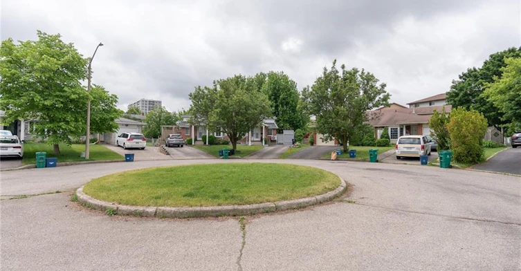 B-629 Settlersfield Court, Waterloo, ON, N2T 2K6 - 6