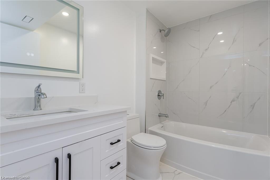 B-629 Settlersfield Court, Waterloo, ON, N2T 2K6 - 32