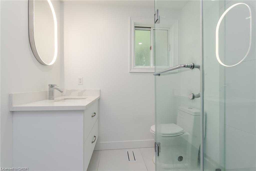 B-629 Settlersfield Court, Waterloo, ON, N2T 2K6 - 23