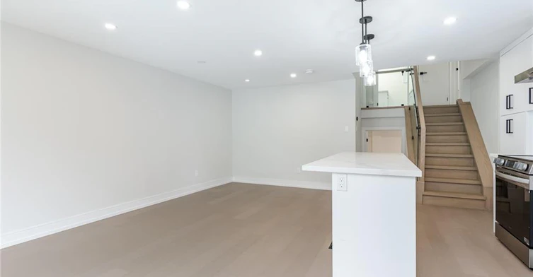 B-629 Settlersfield Court, Waterloo, ON, N2T 2K6 - 9