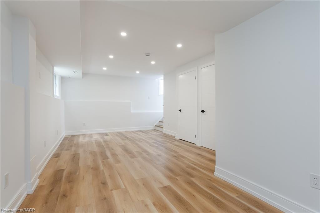 B-629 Settlersfield Court, Waterloo, ON, N2T 2K6 - 30