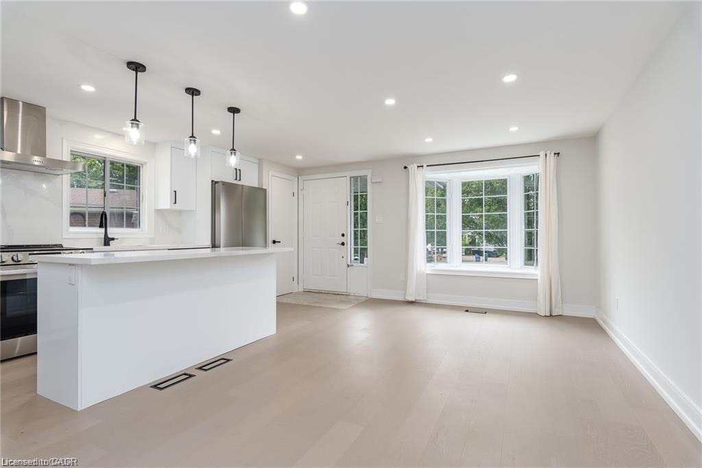 B-629 Settlersfield Court, Waterloo, ON, N2T 2K6 - 7