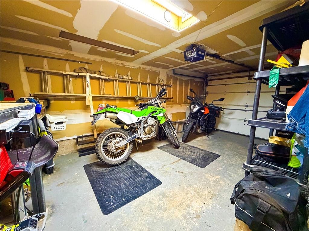 76 Fairgreen Close, Cambridge, ON, N1T 1T7 - 46