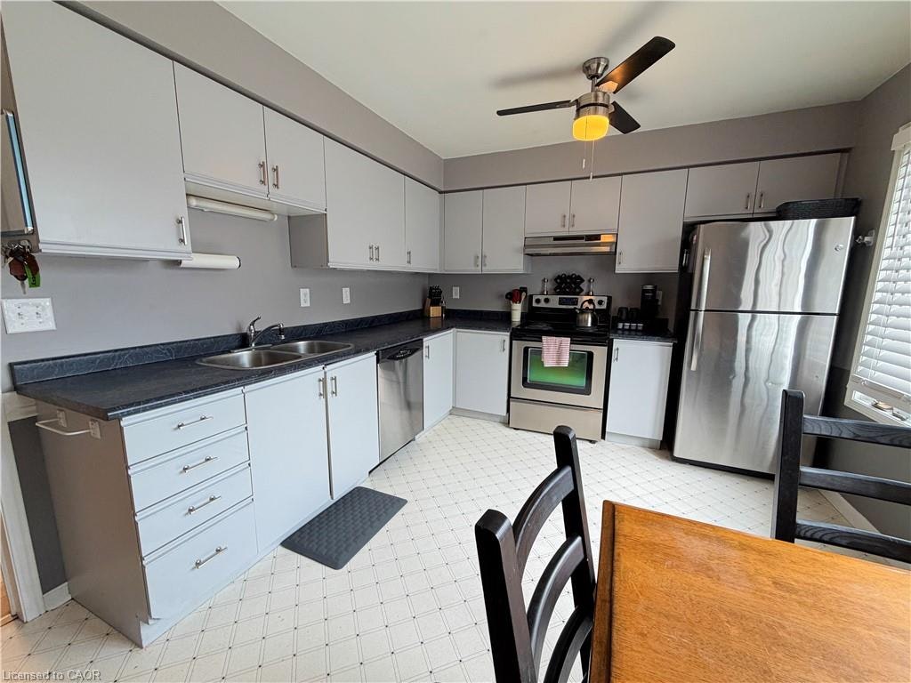 76 Fairgreen Close, Cambridge, ON, N1T 1T7 - 14