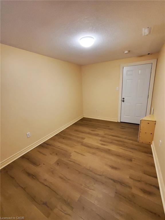 9-225 Shakespeare Drive, Waterloo, ON, N2L 2T5 - 11
