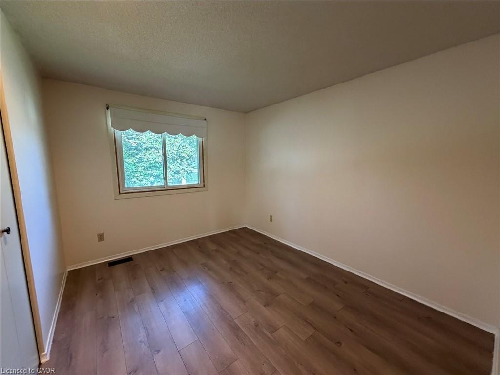 Upper-148 Pepperwood Crescent, Kitchener, ON, N2A 2R3 - 17
