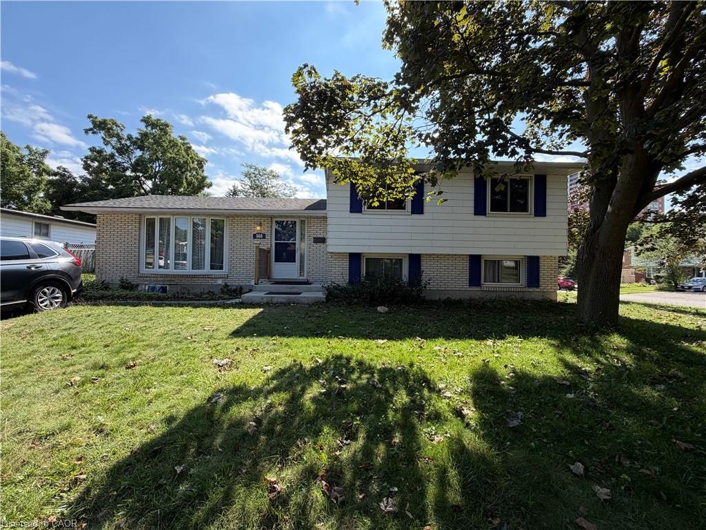 Upper-148 Pepperwood Crescent, Kitchener, ON, N2A 2R3