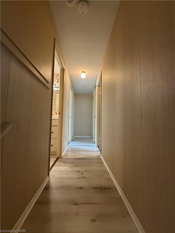 Upper-148 Pepperwood Crescent, Kitchener, ON, N2A 2R3 - 11