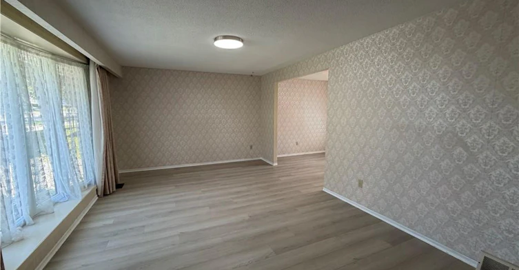 Upper-148 Pepperwood Crescent, Kitchener, ON, N2A 2R3 - 4