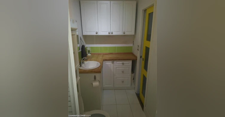 Bachelor-250 King Street W, Hamilton, ON, L8P 1A9 - 12