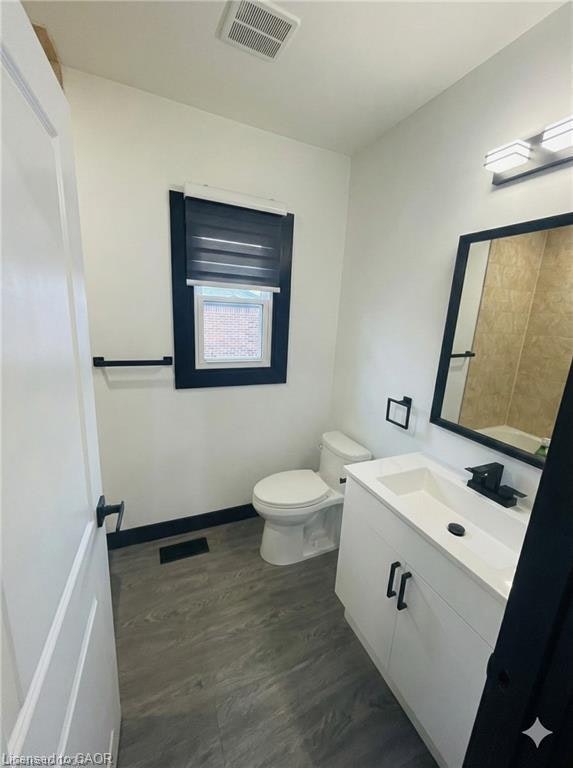 Main-1048 Fennell Avenue E, Hamilton, ON, L8T 1R6 - 3