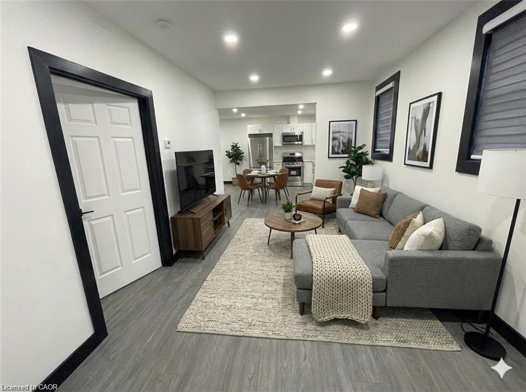 Main-1048 Fennell Avenue E, Hamilton, ON, L8T 1R6 - 4