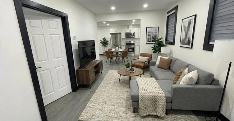 Main-1048 Fennell Avenue E, Hamilton, ON, L8T 1R6 - 4