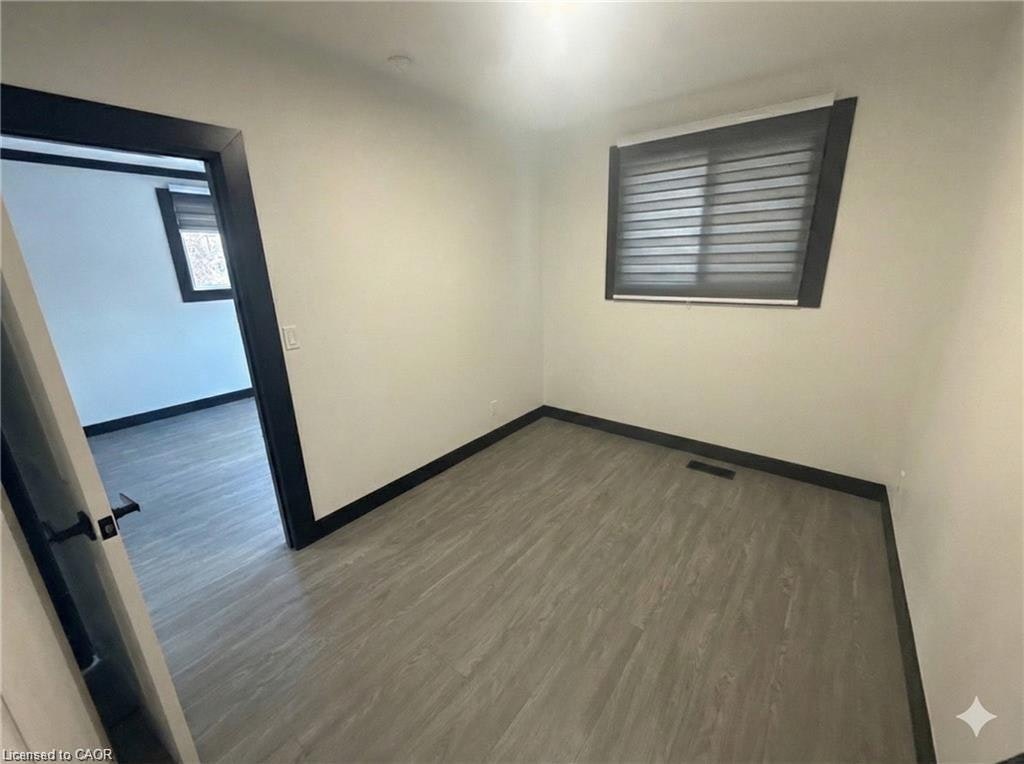 Main-1048 Fennell Avenue E, Hamilton, ON, L8T 1R6 - 8
