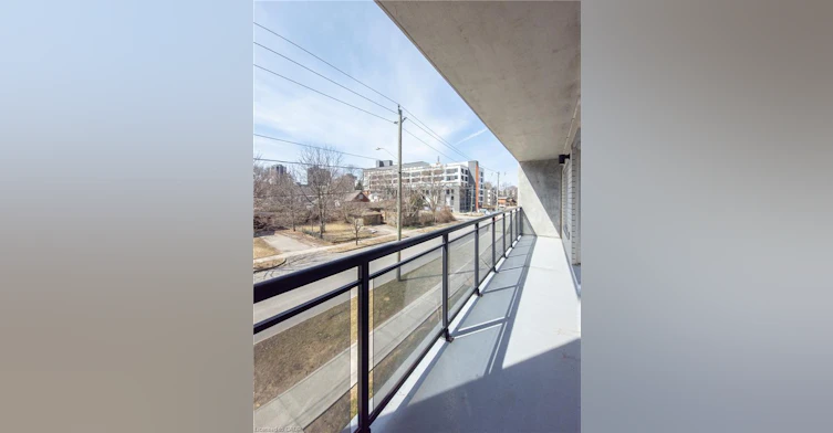 F212-275 Larch Street, Waterloo, ON, N2L 3R2 - 18