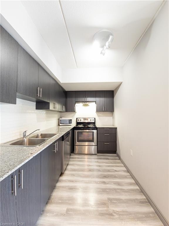 F212-275 Larch Street, Waterloo, ON, N2L 3R2 - 17