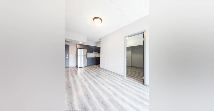 F212-275 Larch Street, Waterloo, ON, N2L 3R2 - 7
