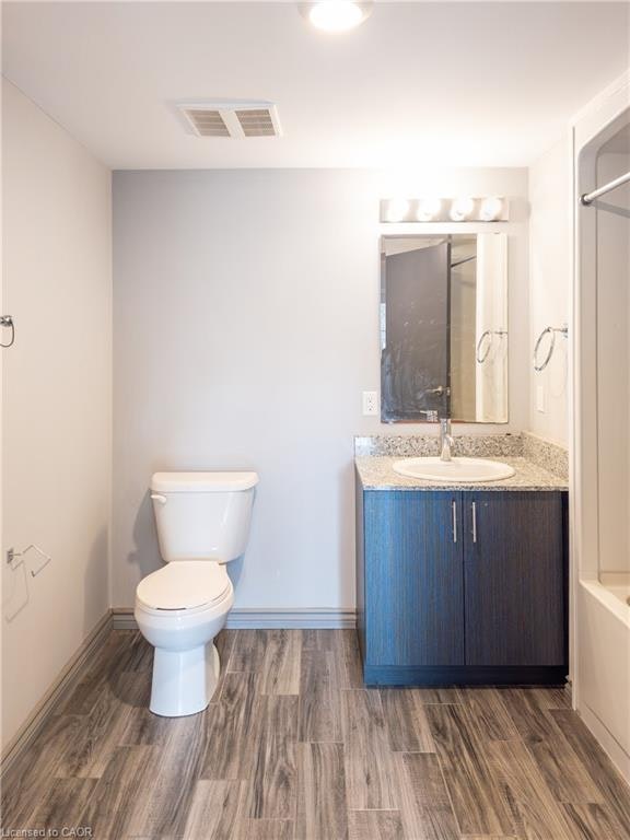 F212-275 Larch Street, Waterloo, ON, N2L 3R2 - 9