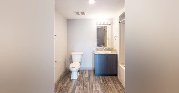 F212-275 Larch Street, Waterloo, ON, N2L 3R2 - 9