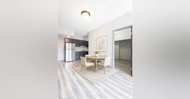 F212-275 Larch Street, Waterloo, ON, N2L 3R2 - 5
