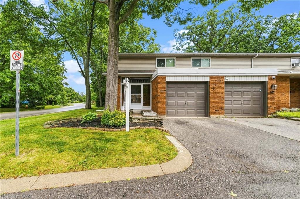 61-1270 Gainsborough Drive, Oakville, ON, L6H 2L2