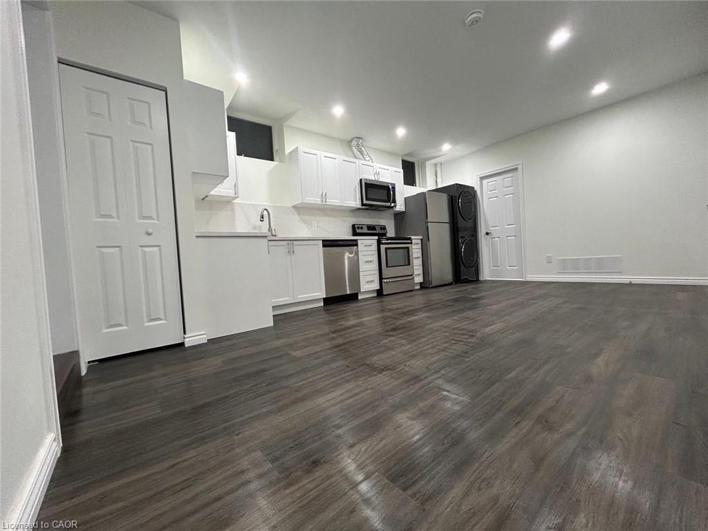 31 Sofitel Drive, Kitchener, ON, N2R 0J3 - 4