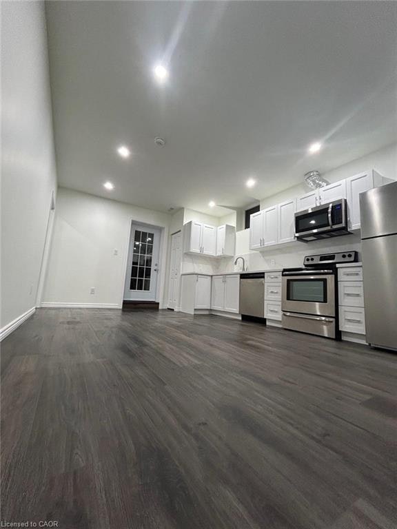 31 Sofitel Drive, Kitchener, ON, N2R 0J3 - 2