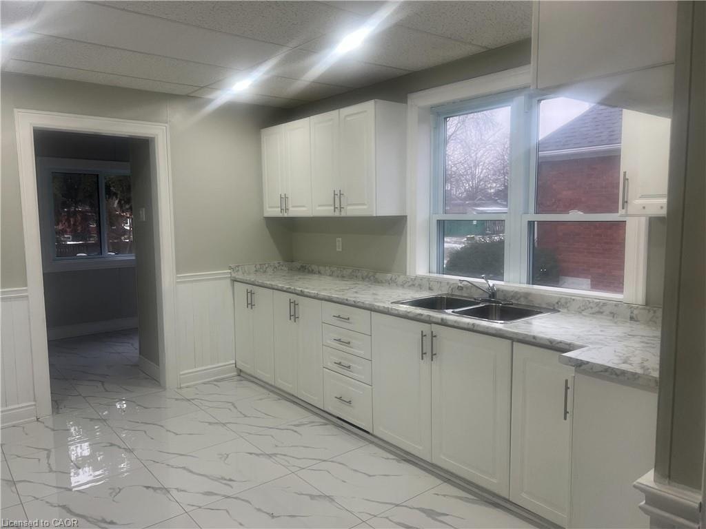 1434 King Street E, Cambridge, ON, N3H 3R4 - 5