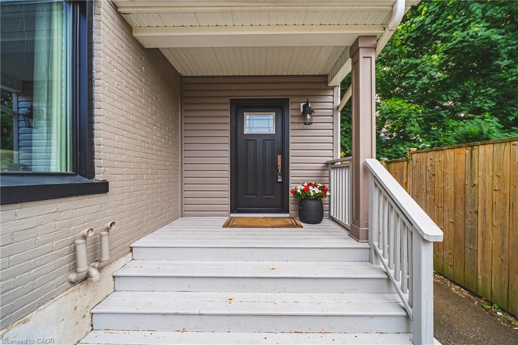 25 Orchard Hill, Hamilton, ON, L8P 2V6 - 6