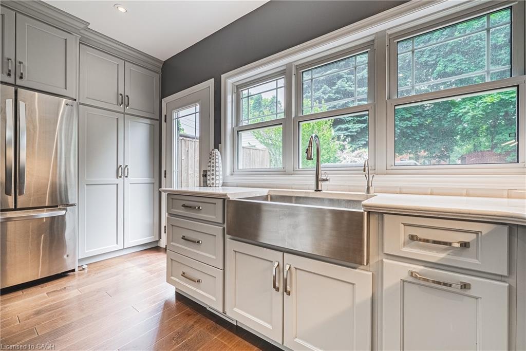 25 Orchard Hill, Hamilton, ON, L8P 2V6 - 18
