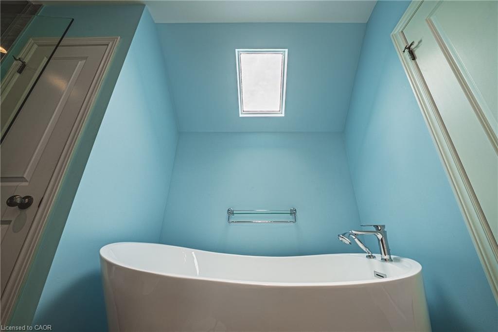 25 Orchard Hill, Hamilton, ON, L8P 2V6 - 34