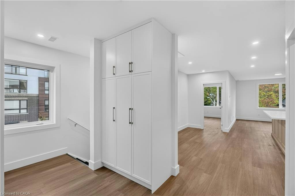 5-332 King Street W, Hamilton, ON, L9H 1W6 - 5