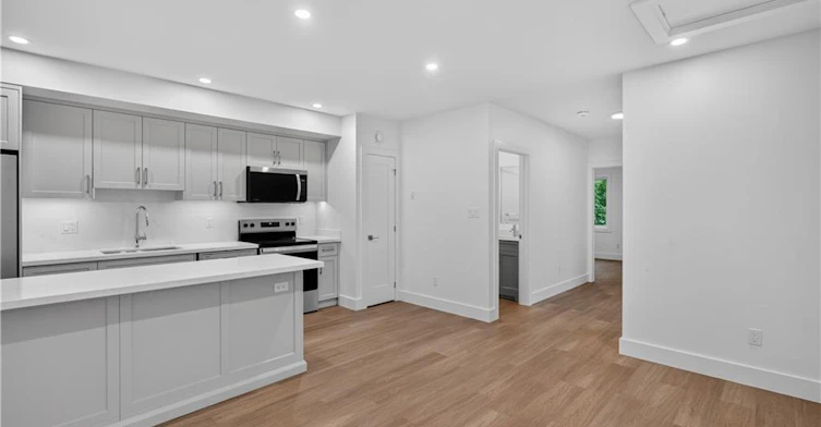 5-332 King Street W, Hamilton, ON, L9H 1W6 - 8