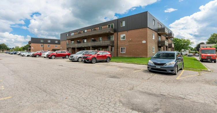 208-380 Admiral Drive, London, ON, N5V 3C2 - 4