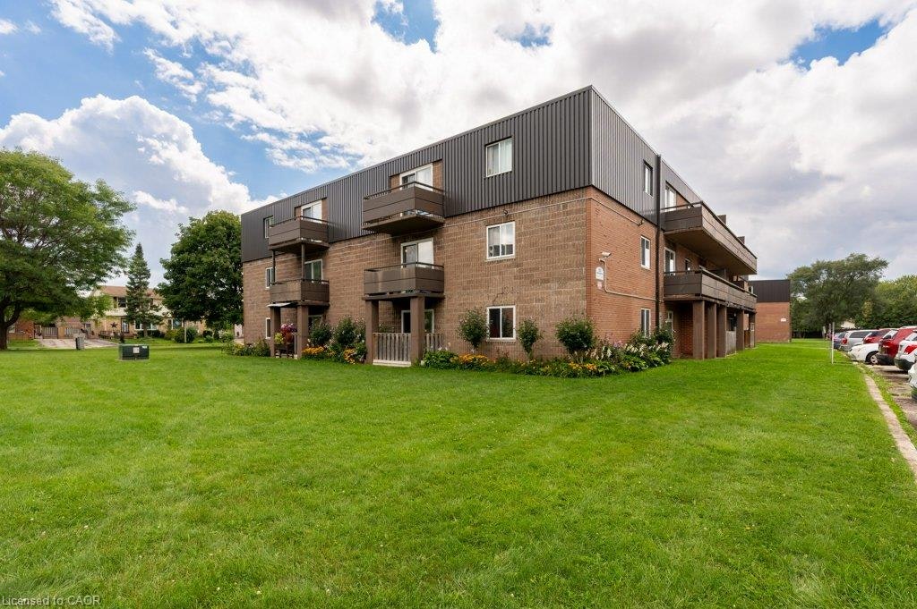 208-380 Admiral Drive, London, ON, N5V 3C2 - 3