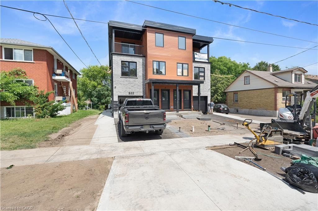 3-220 Heiman Street, Kitchener, ON, N2M 3M3