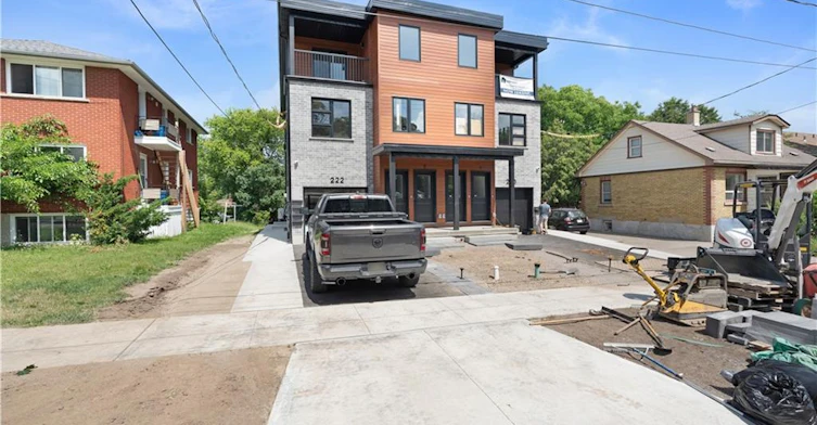 3-220 Heiman Street, Kitchener, ON, N2M 3M3