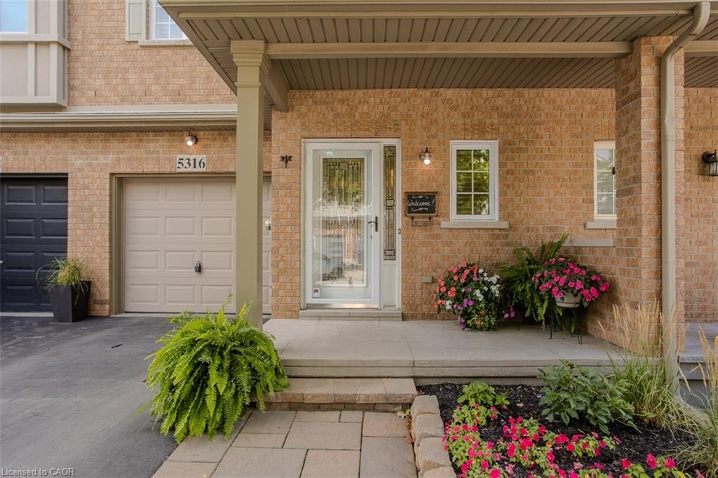5316 Applegarth Drive, Burlington, ON, L7L 7E3