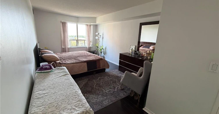 802-325 Webb Drive, Mississauga, ON, L5B 3Z9 - 11