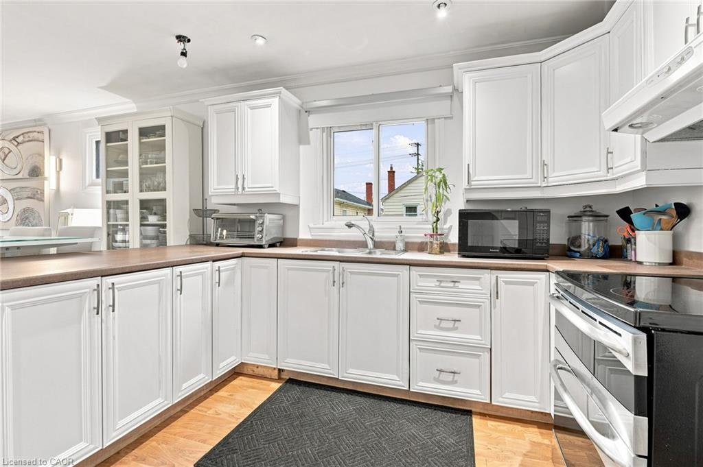 328 Woodward Avenue, Hamilton, ON, L8H 6N5 - 11
