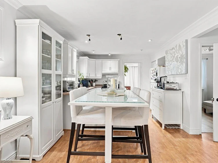 328 Woodward Avenue, Hamilton, ON, L8H 6N5 - 9