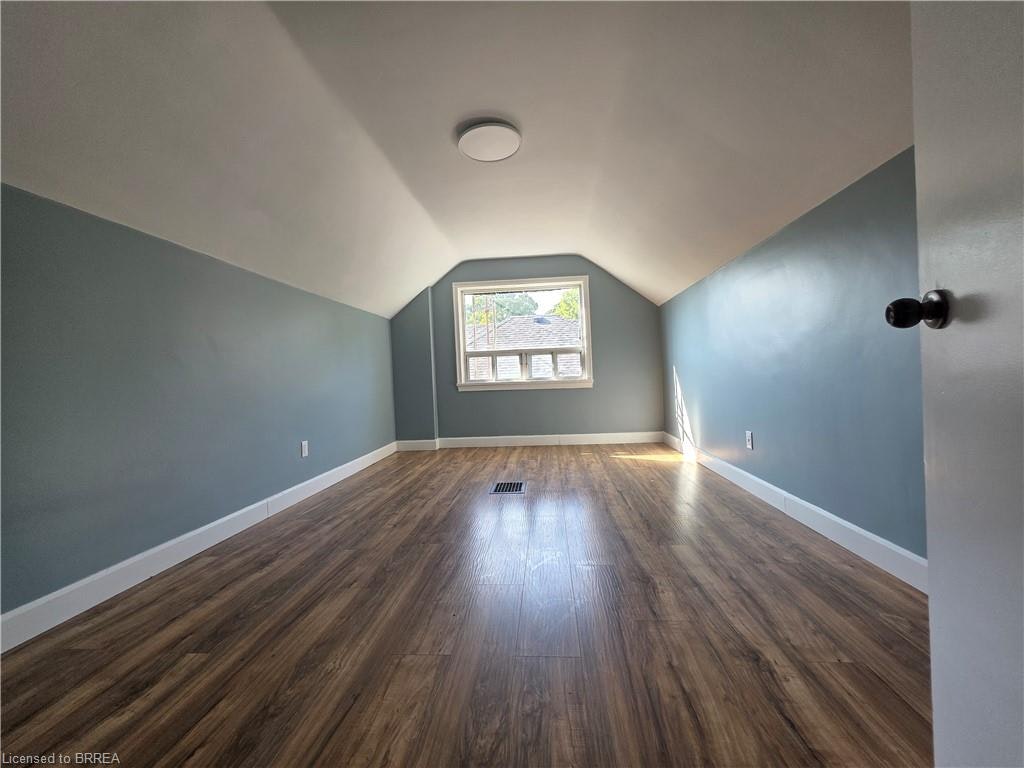 32 Forest Road, Brantford, ON, N3S 6W2 - 34